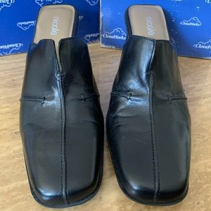 Nicole Womens Brakes 8 M Black Leather Shoes Mules